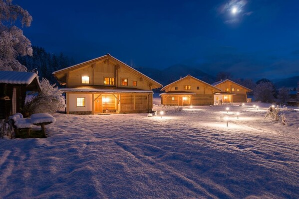 Chalets im Mondlicht