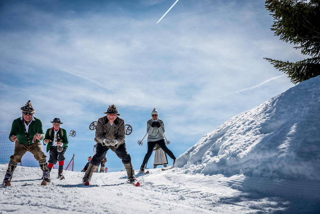 Folk music ski hut roas | The Deantnerin